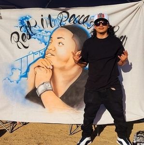 Meet your Posher, Derick